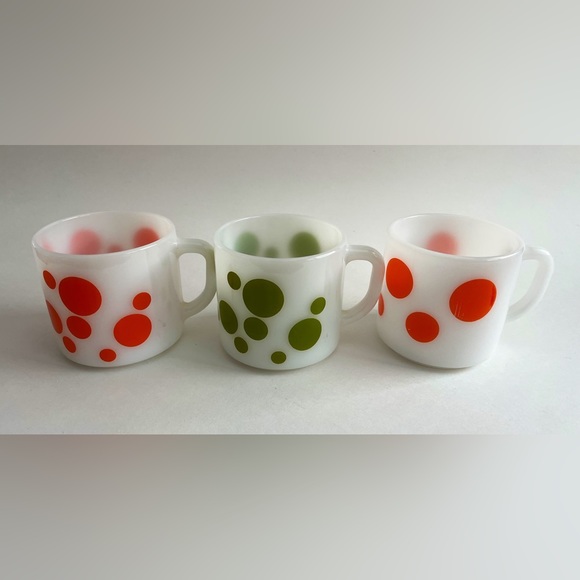 Set of 3 Federal Glass polka dot mugs - 2 orange 1 green - Picture 6 of 7